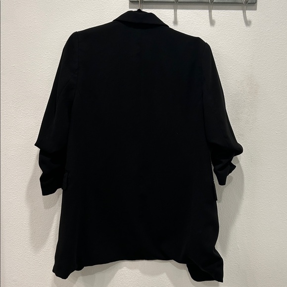 🖤 H&M Ruched 3/4 Sleeve Blazer - Picture 3 of 6
